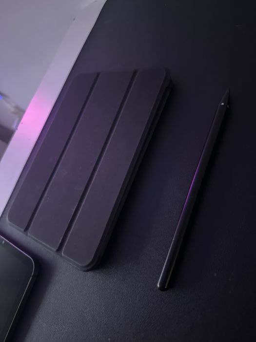 iPad mini 6, 64 GB SIM baterie 92% HUSA BONUS