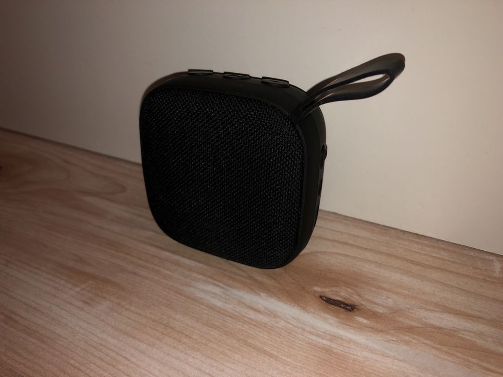 Mini boxa bluetooth Qilive, stare f buna
