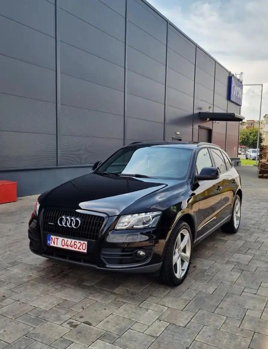 Vând Audi Q5 2.0TDI  Quattro!