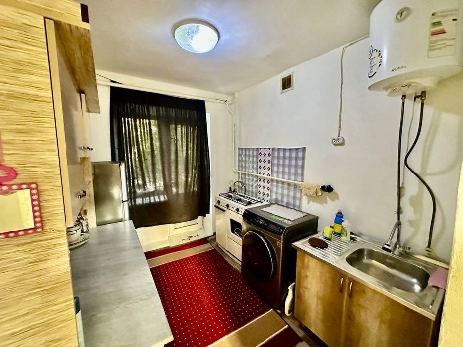 Olmazor Beruniy metro Toshme milliy unvesrtitga yaqin joyda  kvartira