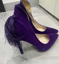 Обувки лилави