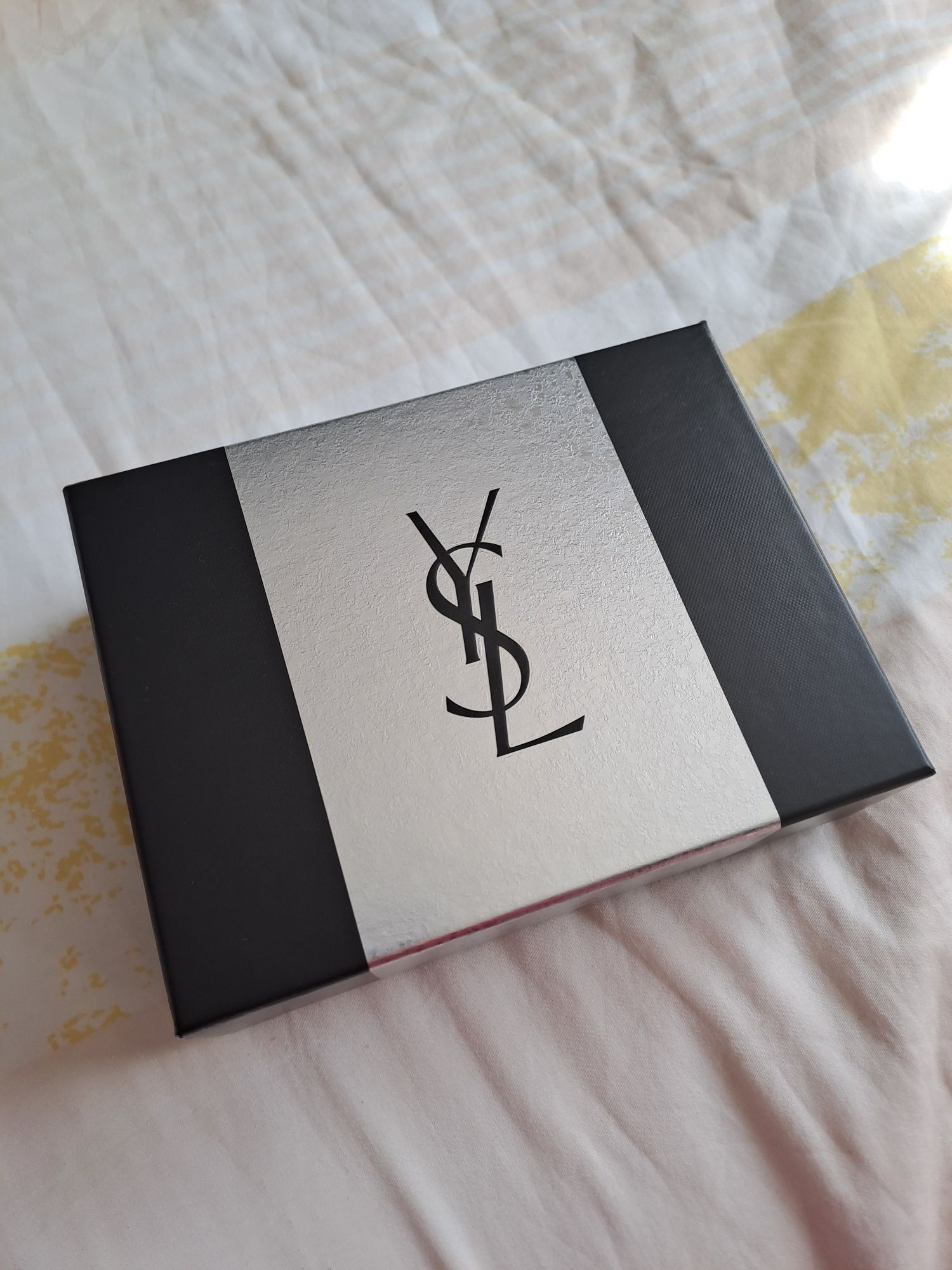 Луксозни кутии Louis Vuitton, Gucci, Dior