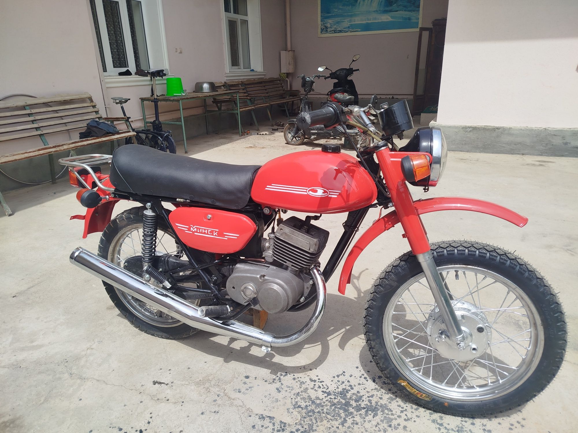 Minsk motosikl sotladi Samarqand