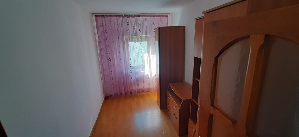 Închiriez apartament 2 camere