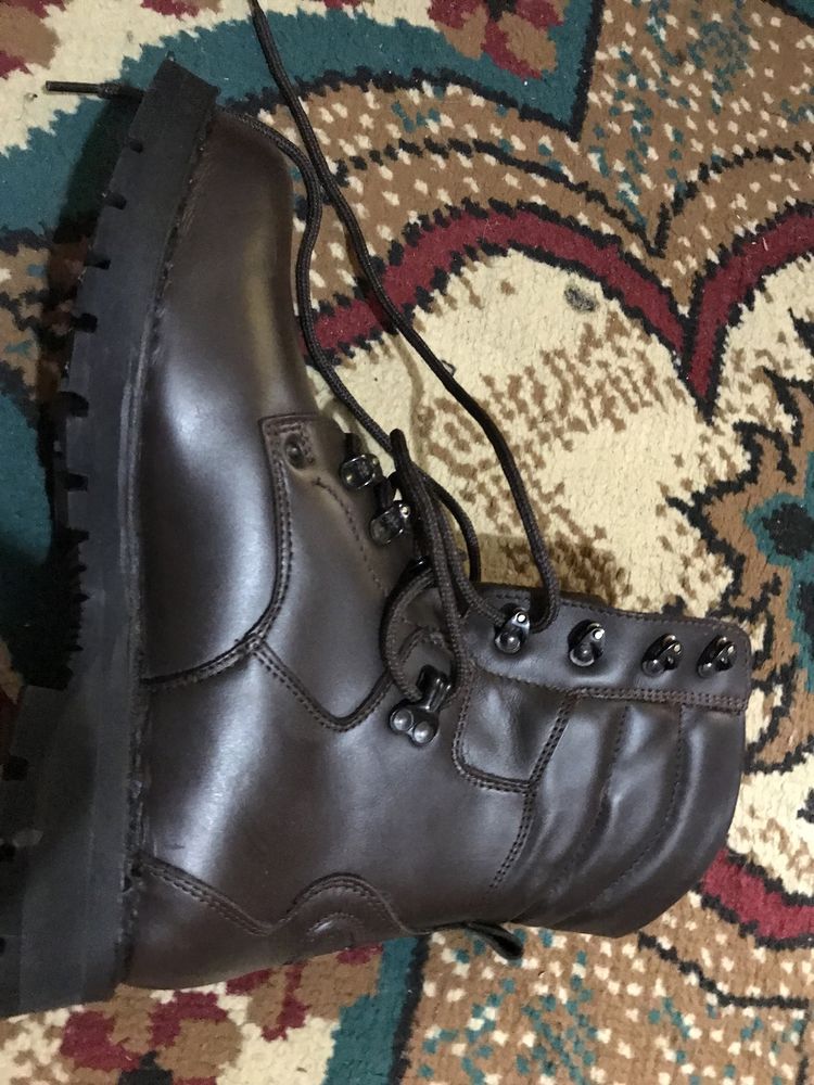 Echipamente, haine militare, combat, de vanatoare, bocanci piele