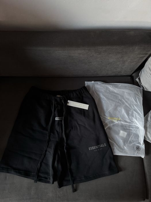 Pantaloni scurti Essentials