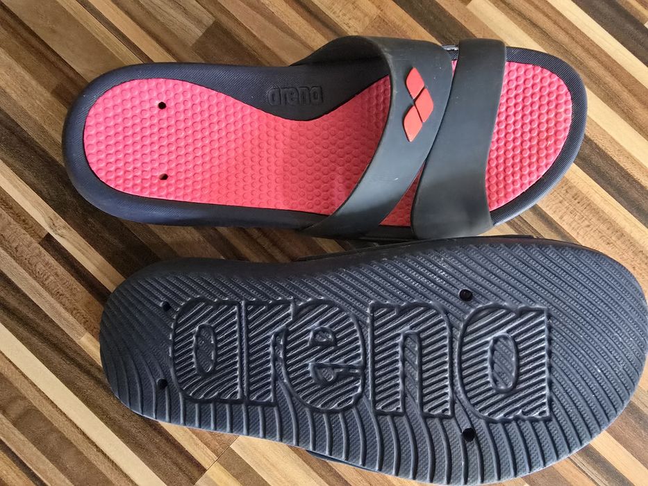 De vanzare slapi Arena