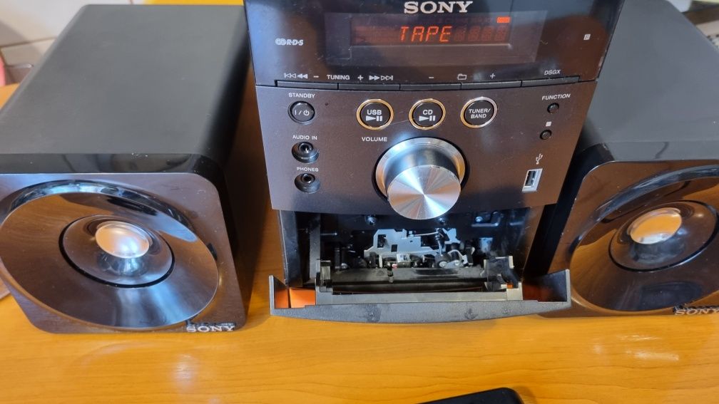 Sony CMT EH26  sistem audio mini performant cu bonus