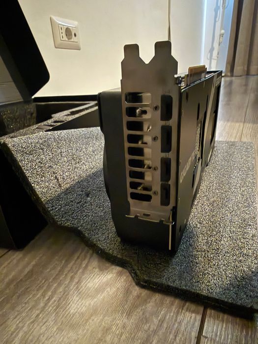 Placa video GIGABYTE GeForce RTX 5090 WINDFORCE