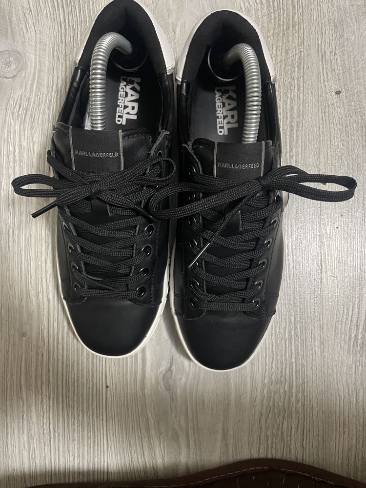 Adidasi Karl Lagerfeld eleganti din piele naturala!