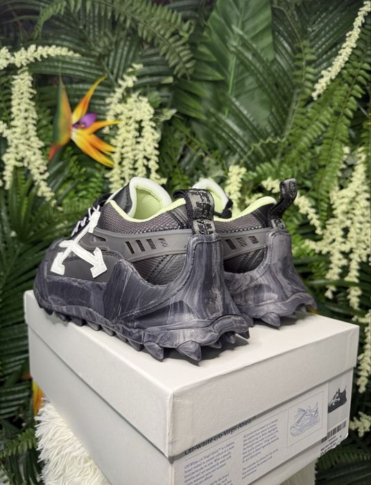 OFF-White Odsy 1000 Black