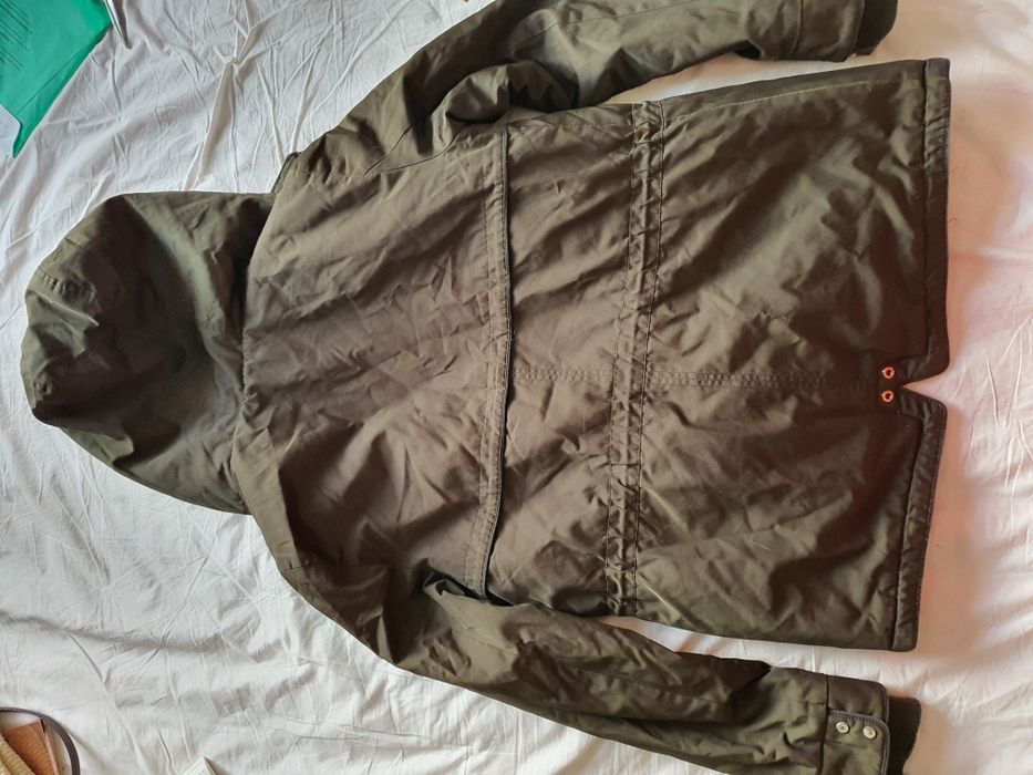 Geaca cu gluga khaki  Zara