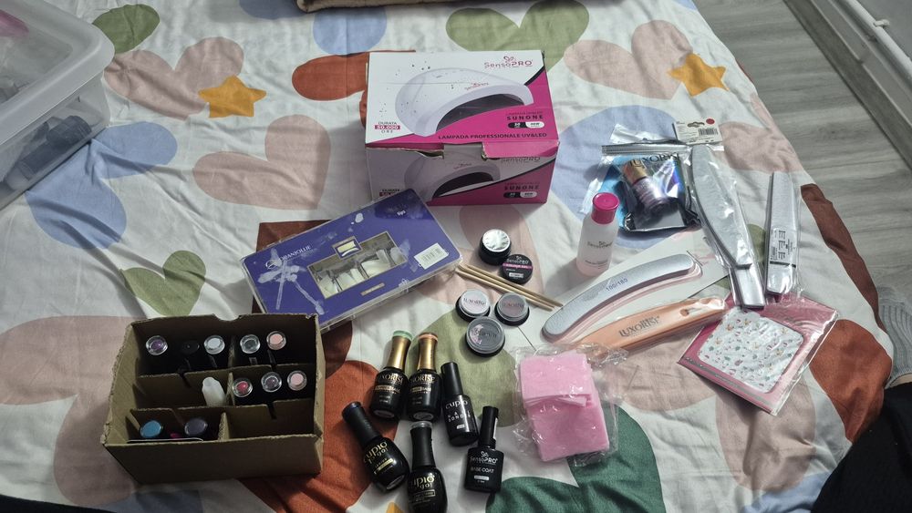 Kit unghii utilizat de 2 ori