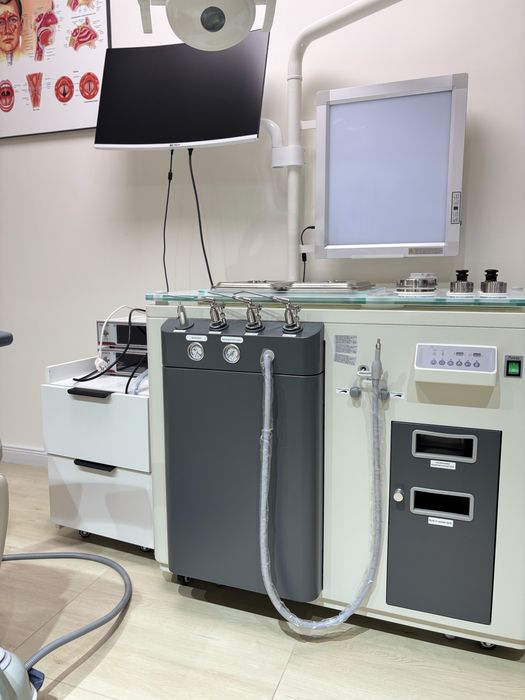 Срочно продается Абсолютно Новый Лор комбайн….