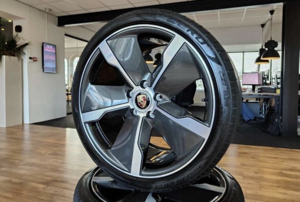 Порше тайкан джанти 21 цола / Porsche Taycan