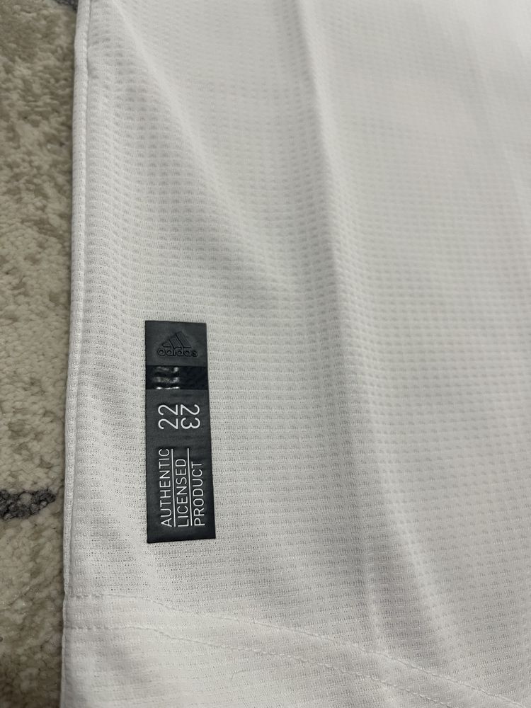 Tricou Bayern Munchen Adidas Player 22/23 Alb Mărimea 7 Original