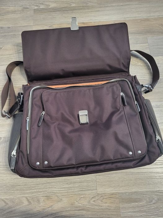 Geanta laptop business Piquadro