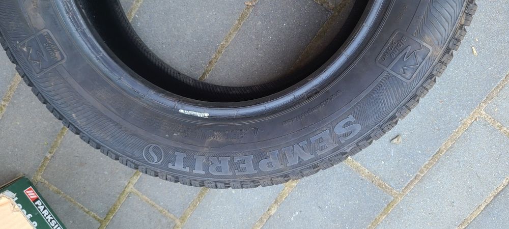 Vand 2 cauciucuri de vara Continental 215/55/R17