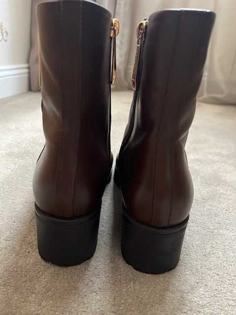 Ghete Anna Cori, piele naturala, 37