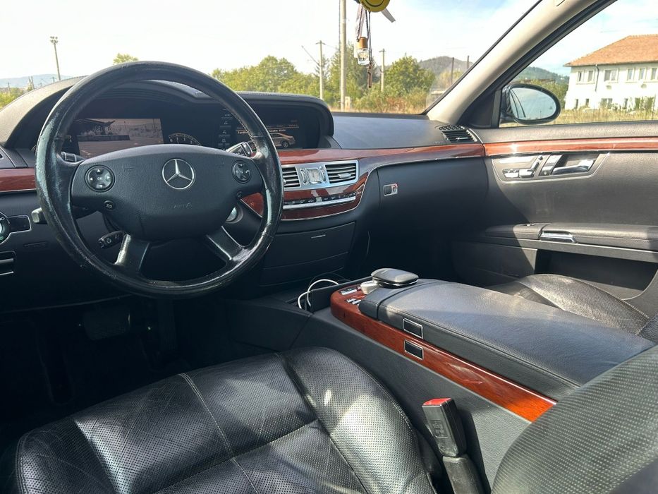 Mercedes S-Class W221 2009
