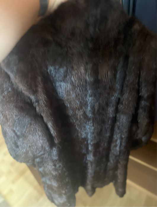 Haină de blană naturală de nurcă – stare excelentă, purtată rar