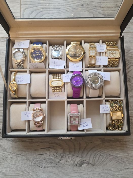 Vând ceasuri de dama