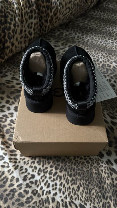 Ugg Tazz Negrii