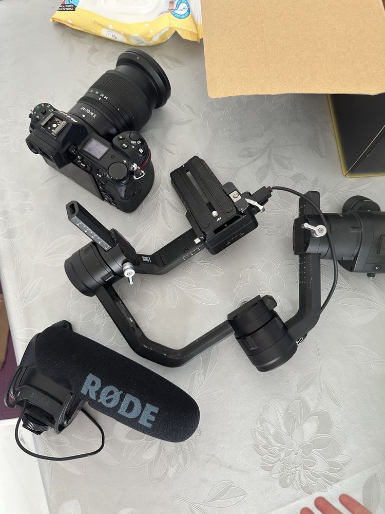 Продавам комплект Камера 4К NIKON