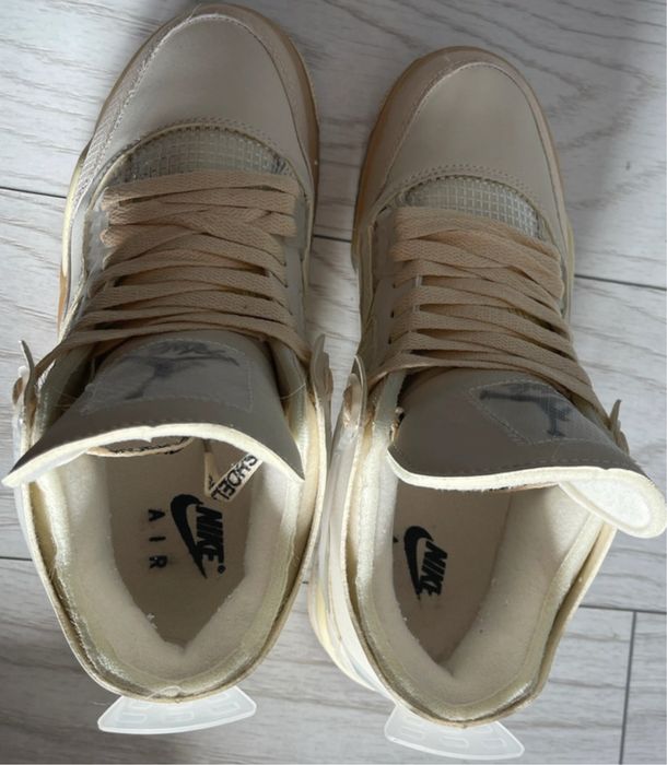 Jordan 4 Off-White Sail