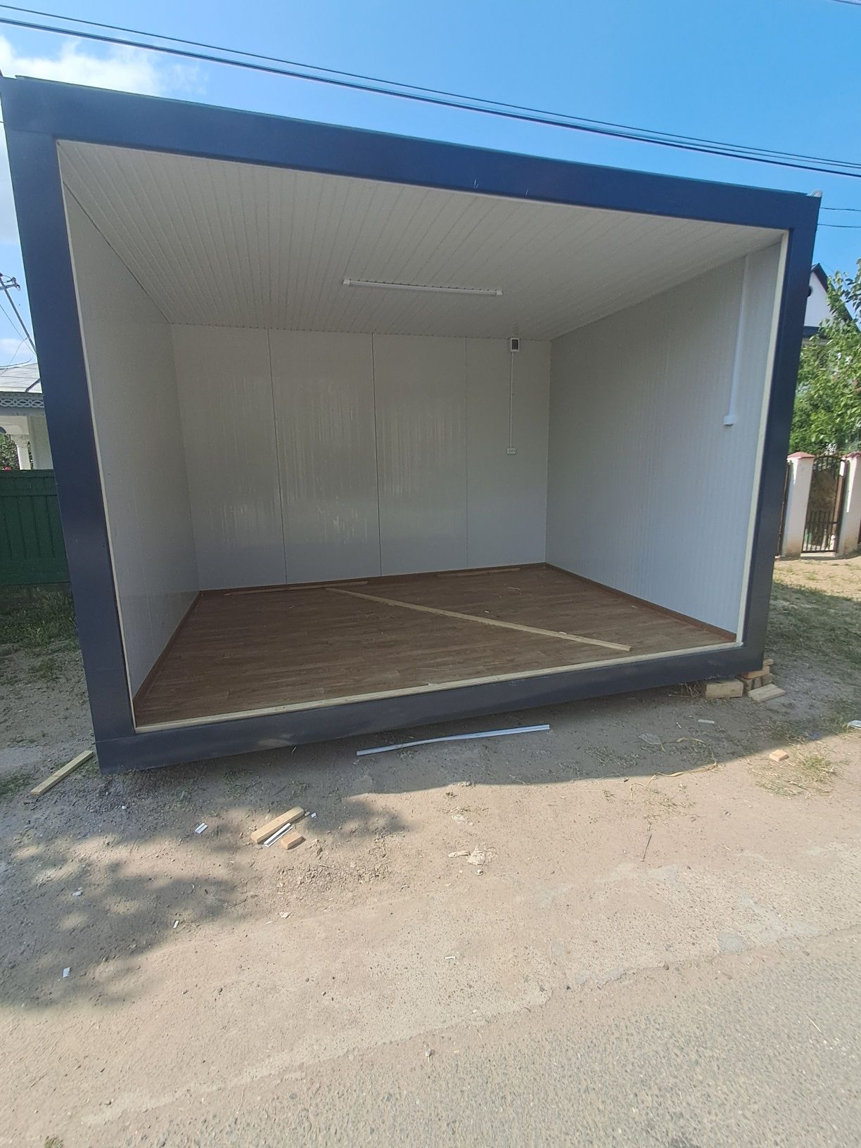 Vand containere modulare la super preț de producător