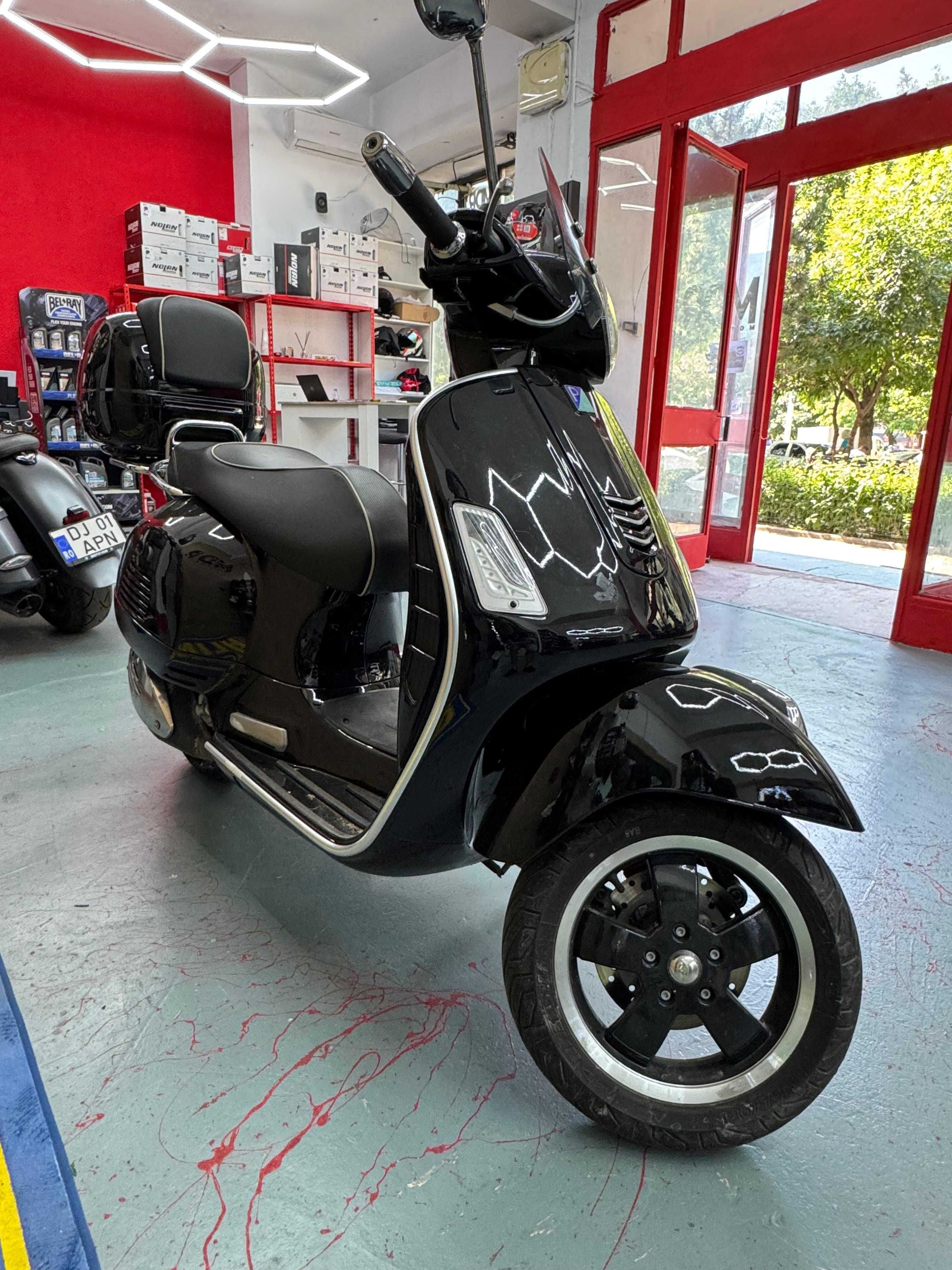 VESPA GTS 300 2017