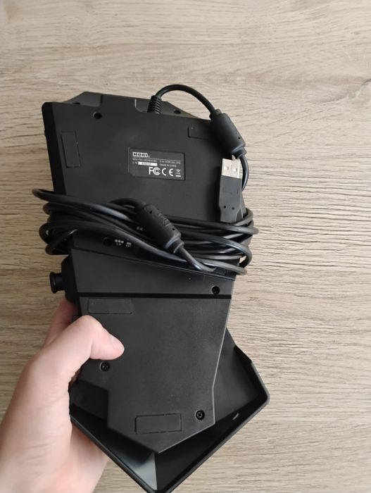 Vând tastatura pentru PS 4