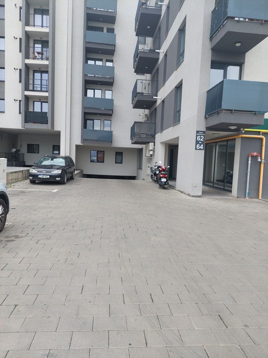PF Vând ap. 2 cam, mobilat + parcare subterană, Dâmbul Rotund