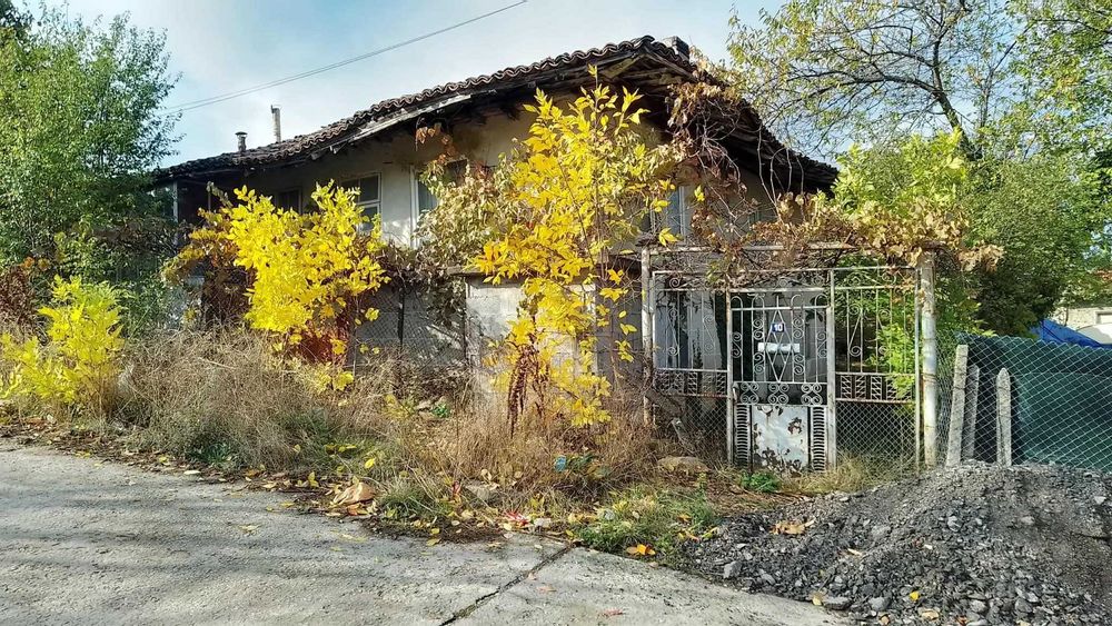 Продава се Къща гр Омуртаг