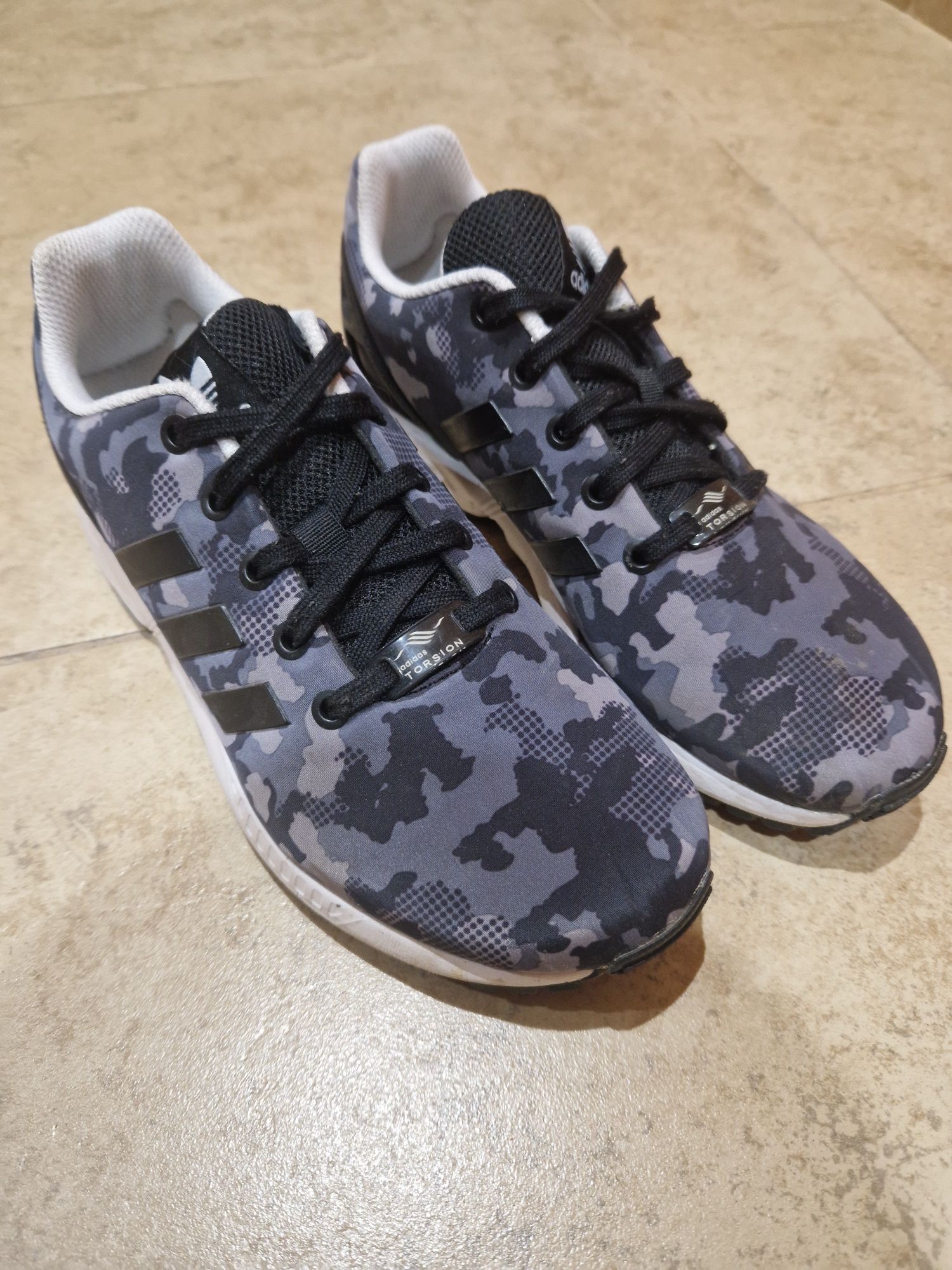Унисекс маратонки Adidas