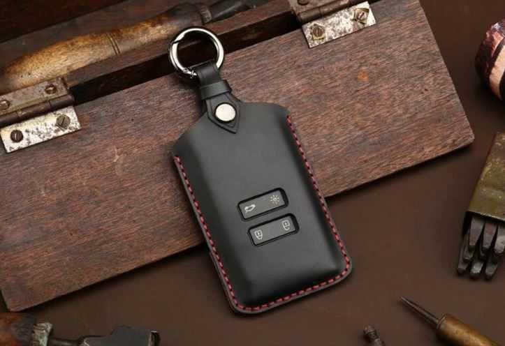 Husa cheie cartela Renault, din piele naturala, negru/albastru