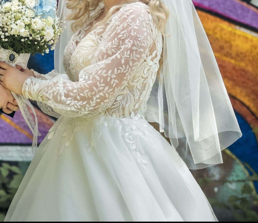 Rochie de mireasa simpla - model frunze - A-line/prințesă (preț negoci