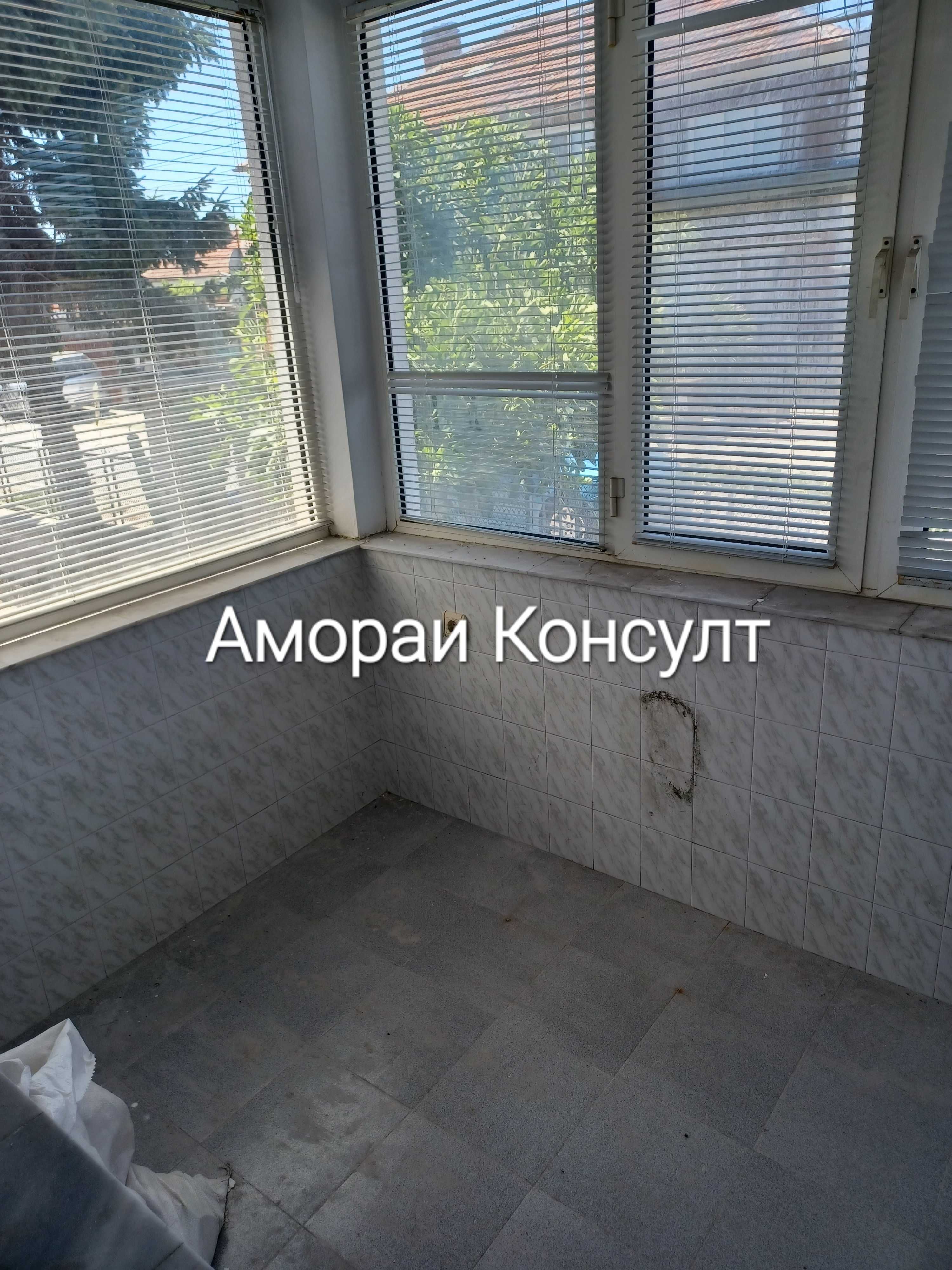 Къща в кв. Долно Езерово