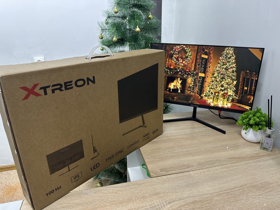 Монитор Xtreon 62 см диагональ