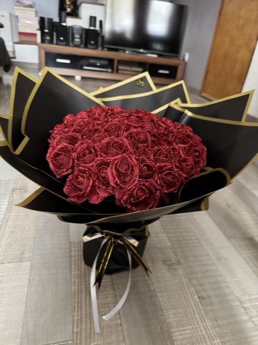 Букет от вечни рози