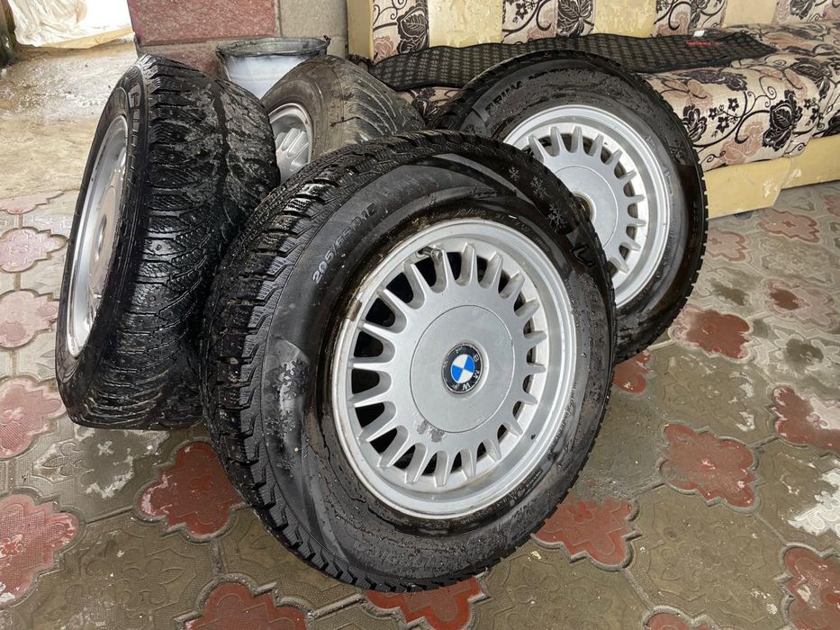 Продам зимнюю резину p15