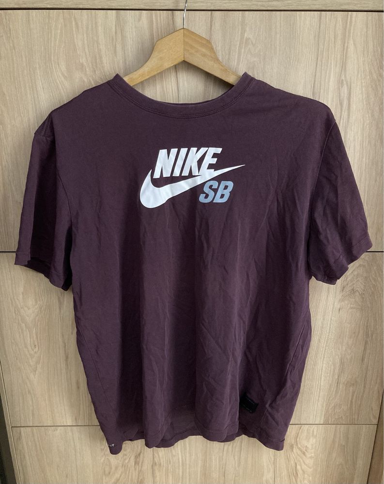 Тениски Nike, Vans, H&M