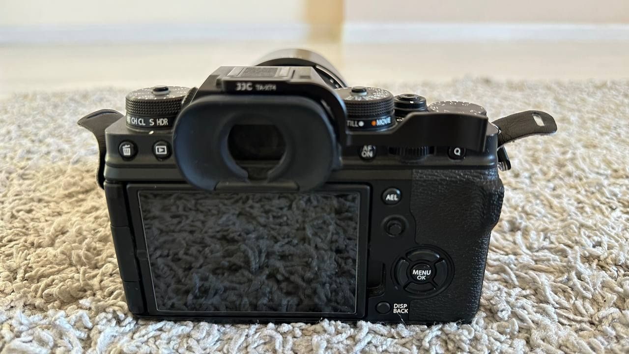 Продаётся видеокамера Fujifilm X-T4