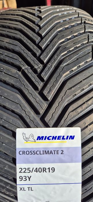 225 40 19 Michelin Allseason