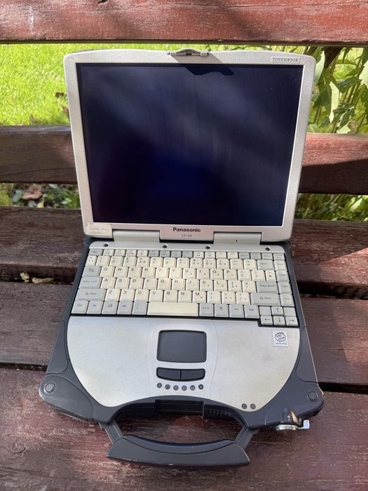 Leptop panasonic servis cf 28