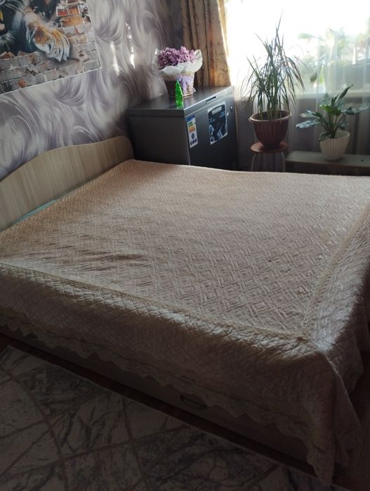 Продам 2-х спальную кровать