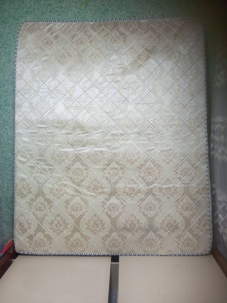 Srochni sotiladi