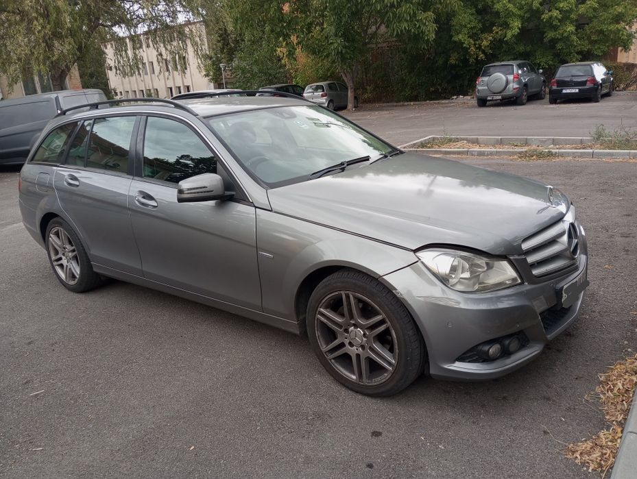 Преден капак мерцедес Ц,Е,С класа w221,w204,w212
