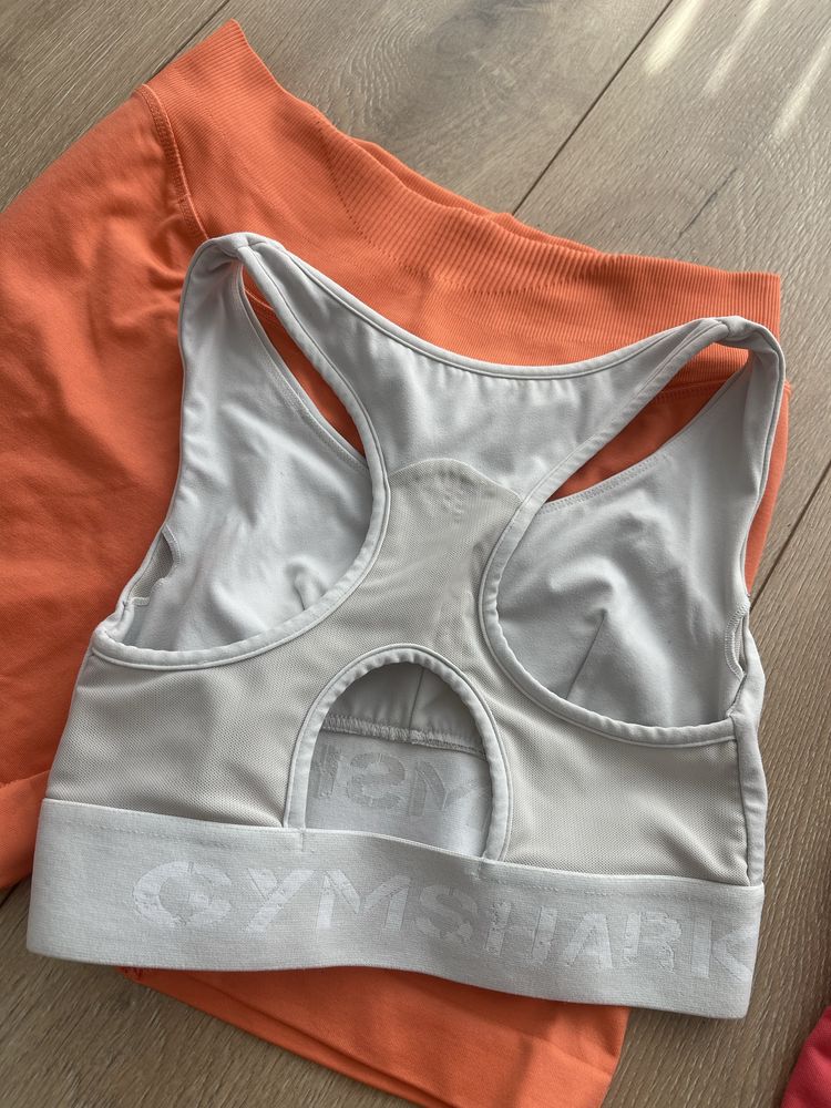 Къси клинове gymshark, above the rest , бюстие gymshark