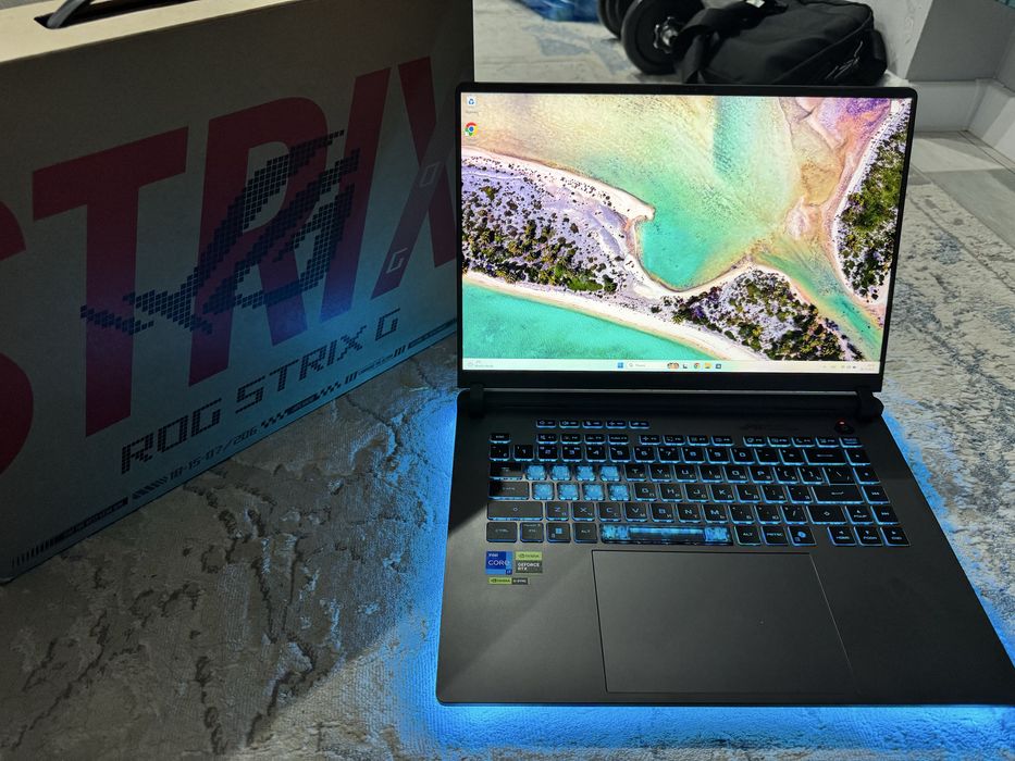 Ноутбук Asus rog strx